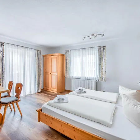 Отель Garni Nuss 3*